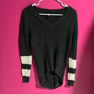 Rue21 Black and White Knit Sweater